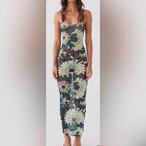 Peppermayo Exclusive  NWT Love On The Run Maxi Dress -
Jungle.  Size 2